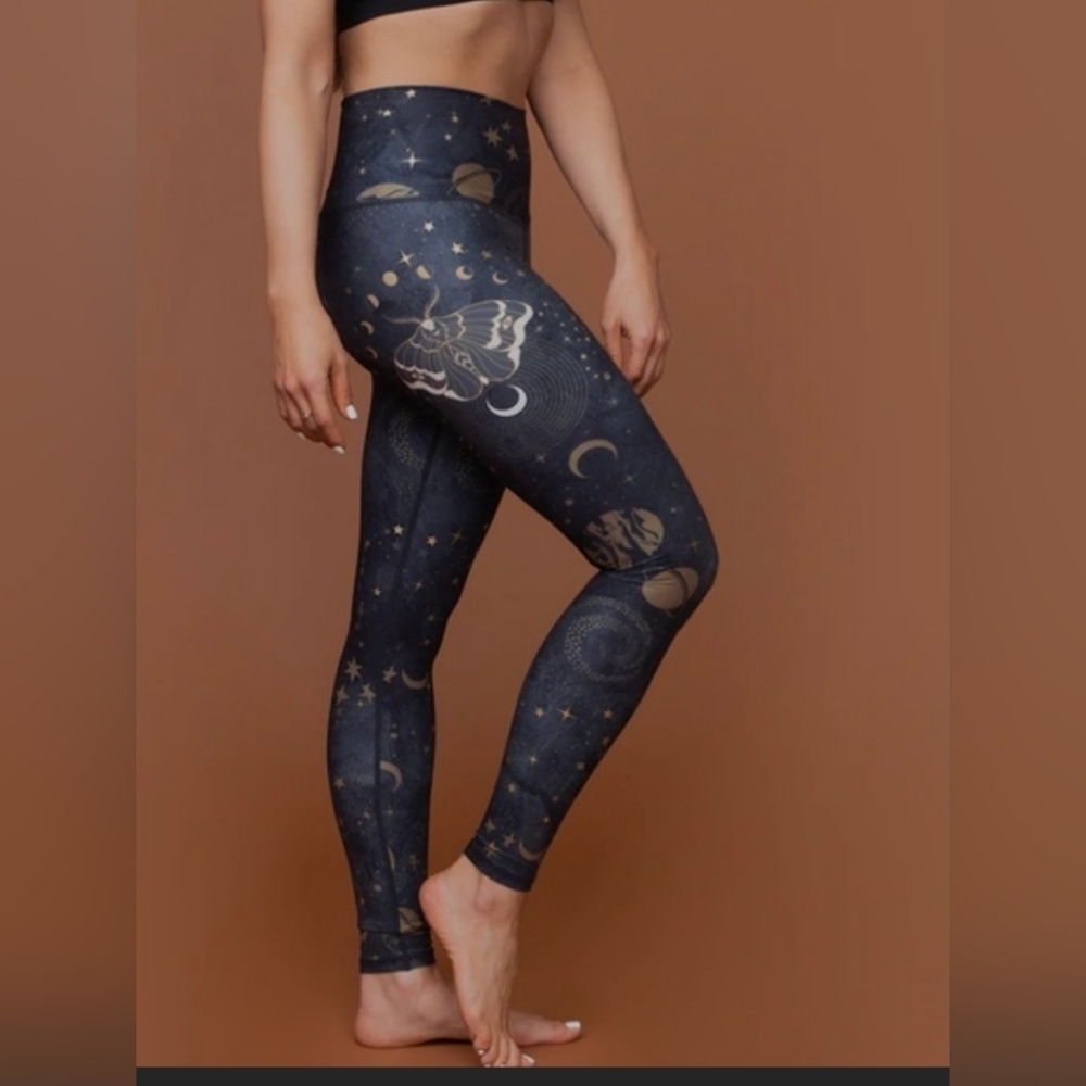 NWOT NIYAMA SOL SHROOM GALAXY LEGGINGS, GOLD FOIL, GALAXY, CELESTIAL, STARS SM